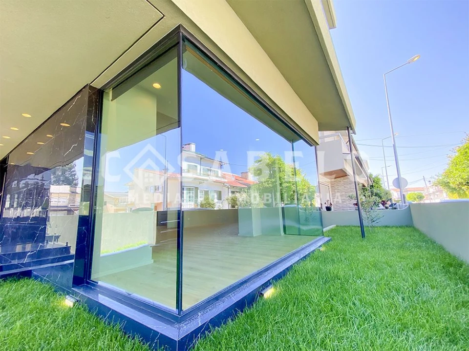 Moradia T5 para Venda em Vila Nova da Telha Foto 1