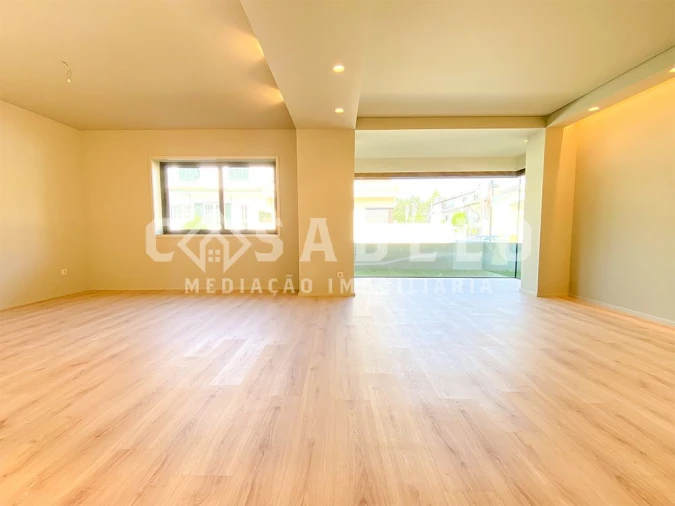 Moradia T5 para Venda em Vila Nova da Telha Foto 7