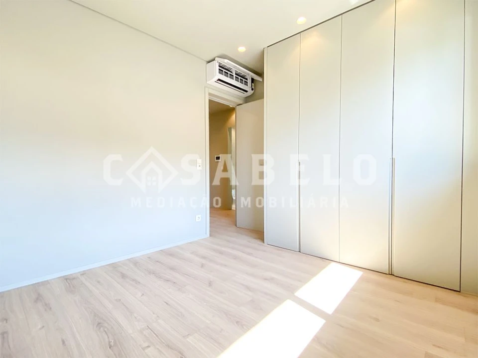 Moradia T5 para Venda em Vila Nova da Telha Foto 37