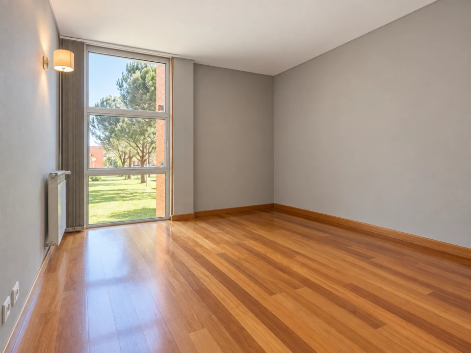 Apartamento T2 para Venda em Milheiros Foto 7