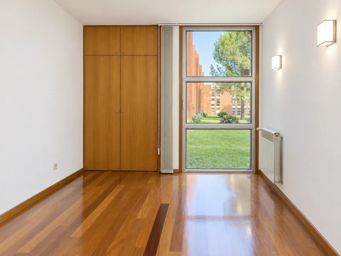 Apartamento T2 para Venda em Milheiros Foto 9