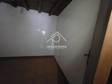 Moradia T2 para Venda em Idanha-A-Nova e Alcafozes