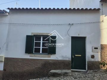 Moradia T2 para Venda em Idanha-A-Nova e Alcafozes
