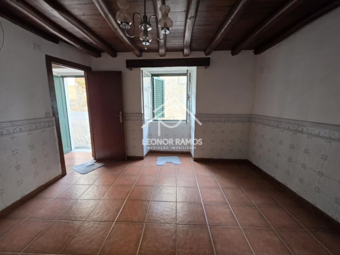 Moradia T2 para Venda em Idanha-A-Nova e Alcafozes Foto 3