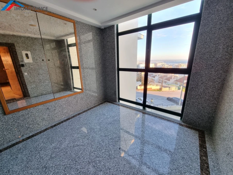 Apartamento T3 para Arrendamento em Buarcos Foto 26
