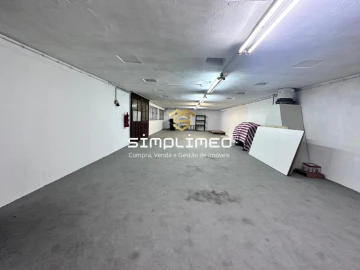 Loja para Arrendamento em Alto do Seixalinho, Santo André e Verderena