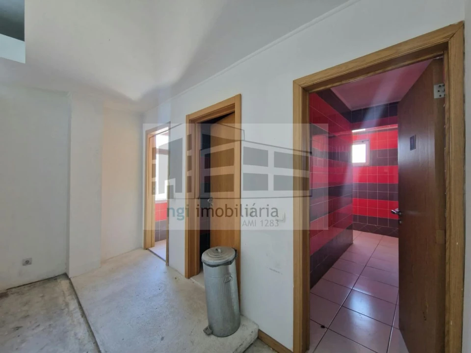 Loja para Arrendamento em Odivelas Foto 22