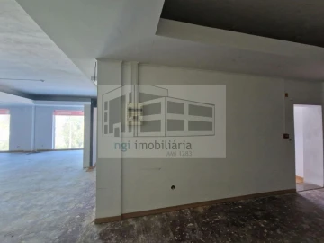Loja para Arrendamento em Odivelas