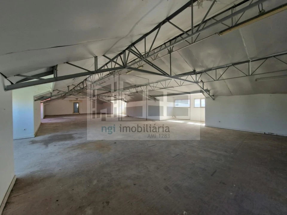 Loja para Arrendamento em Odivelas Foto 21