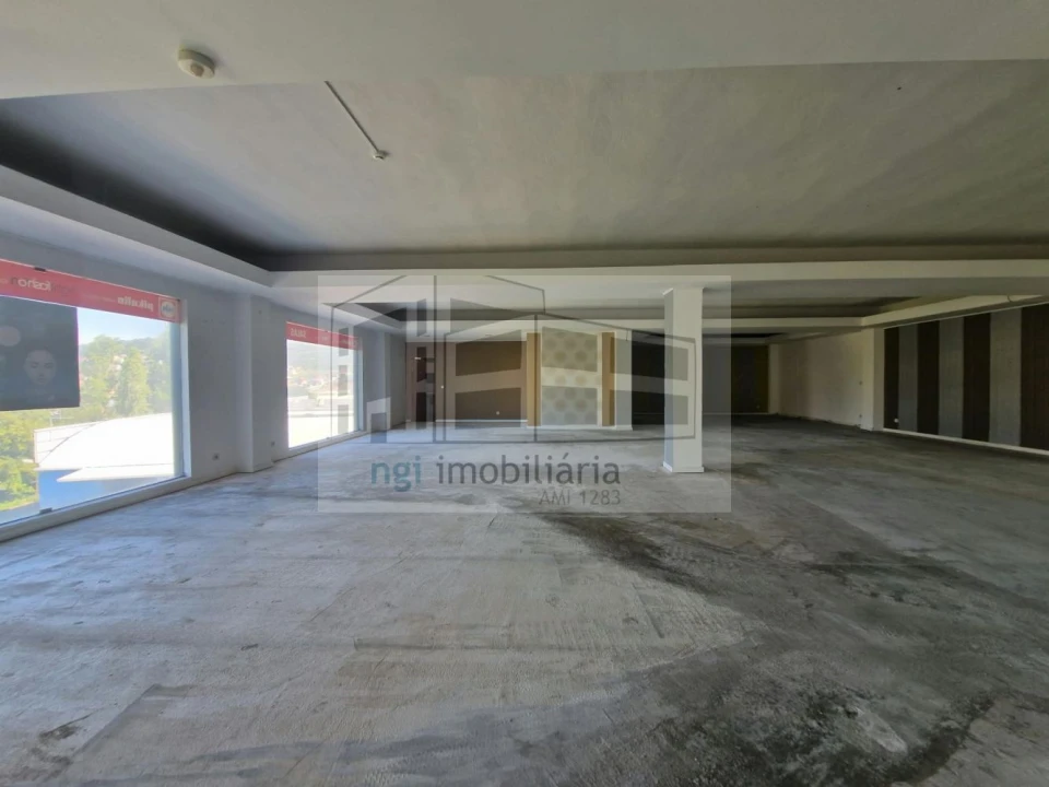 Loja para Arrendamento em Odivelas Foto 7