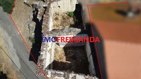 Moradia T2 para Venda em Chãos
