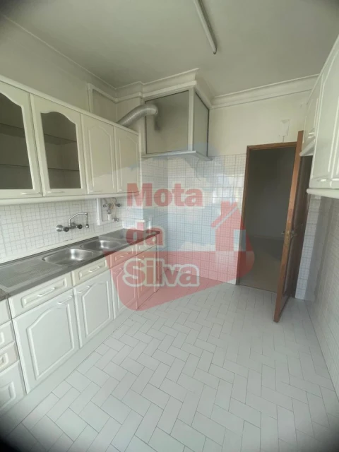 Apartamento T2 para Venda em Cacém e São Marcos