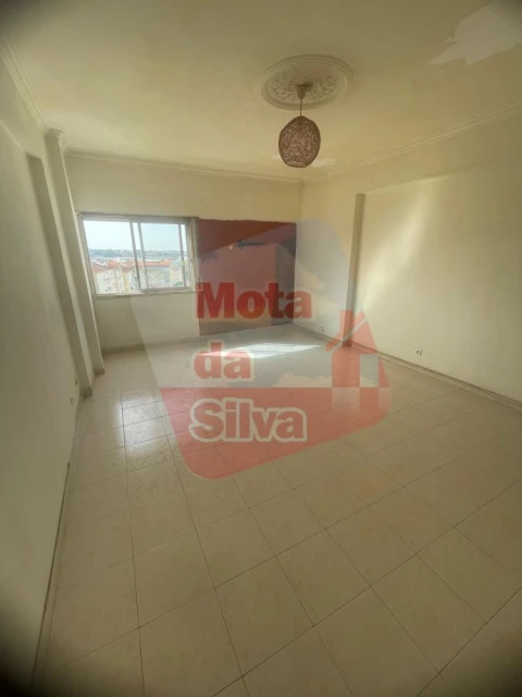 Apartamento T2 para Venda em Cacém e São Marcos