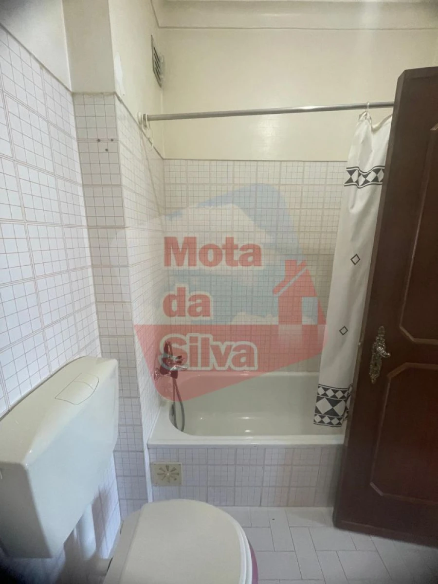 Apartamento T2 para Venda em Cacém e São Marcos Foto 11