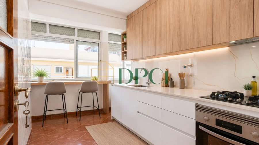 Apartamento T2 para Venda em Benfica