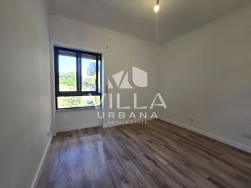 Apartamento T3 para Venda em Laranjeiro e Feijó