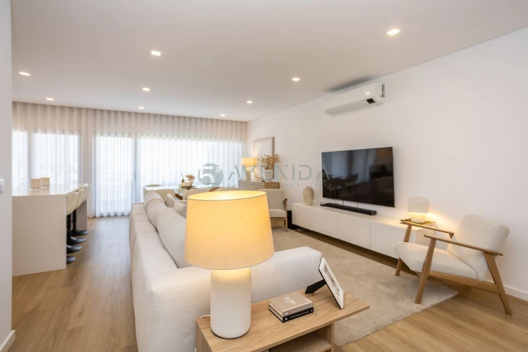 Apartamento T3 para Venda em Barreiro e Lavradio Foto 4