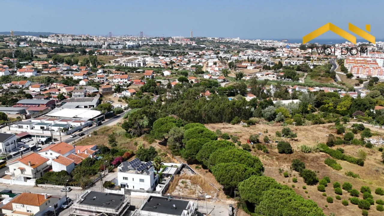 Terreno para Venda em Charneca de Caparica e Sobreda Foto 36