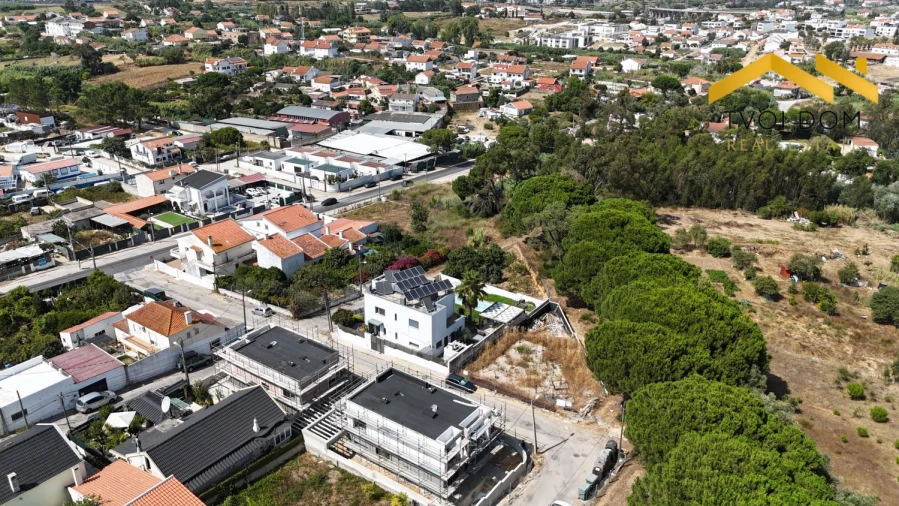 Terreno para Venda em Charneca de Caparica e Sobreda Foto 31