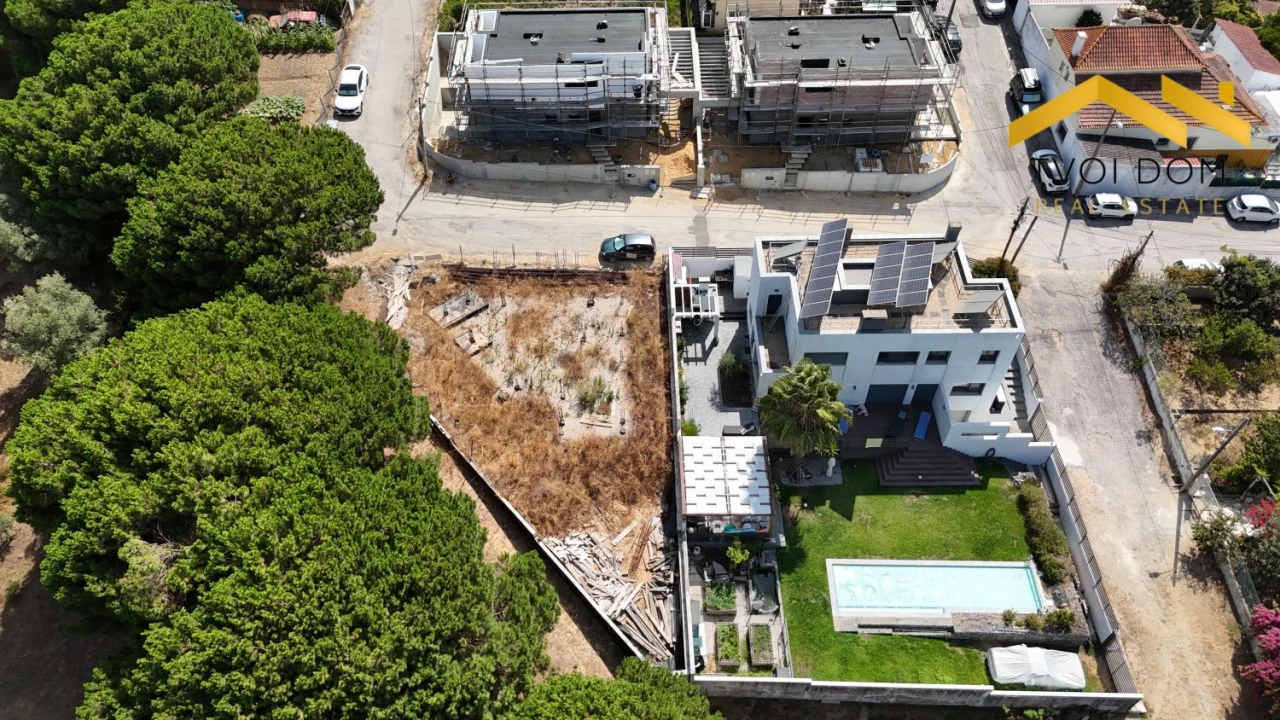 Terreno para Venda em Charneca de Caparica e Sobreda Foto 24