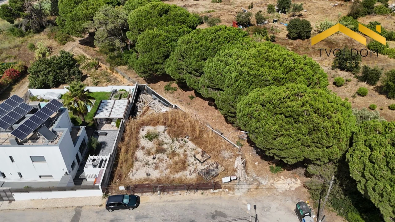 Terreno para Venda em Charneca de Caparica e Sobreda Foto 34