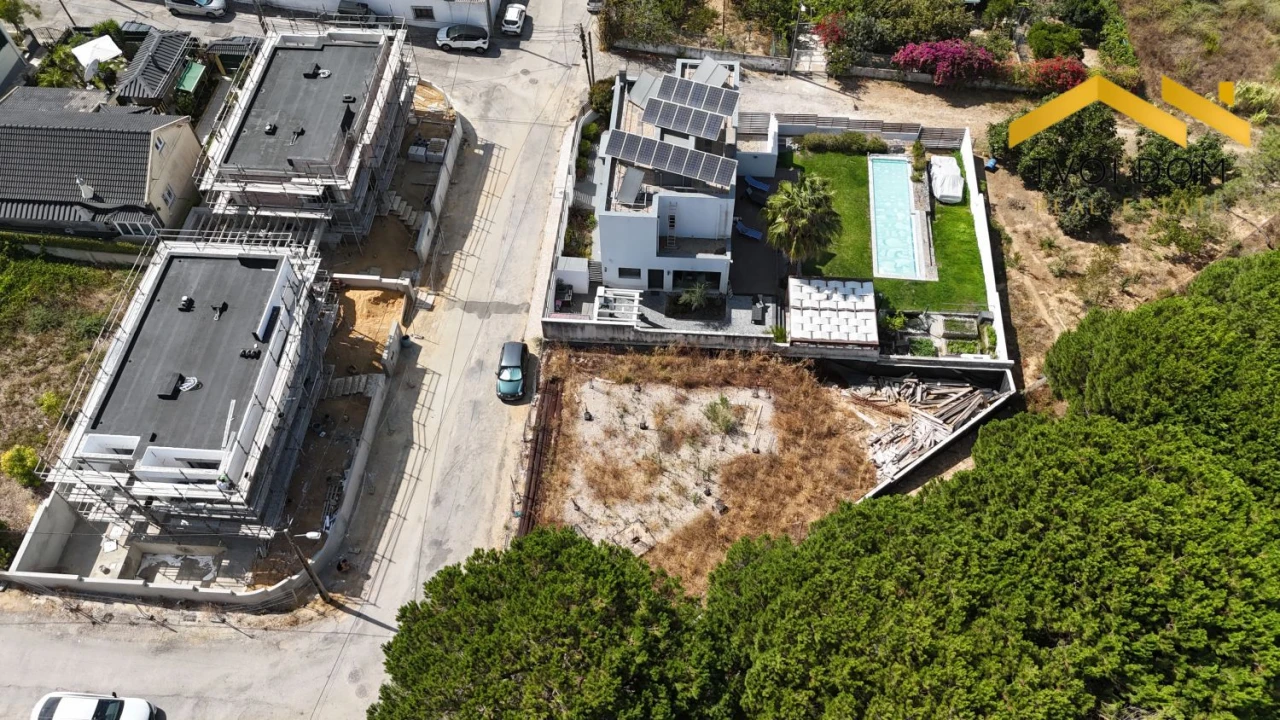 Terreno para Venda em Charneca de Caparica e Sobreda Foto 27