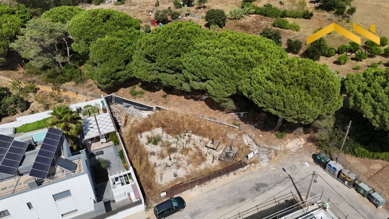 Terreno para Venda em Charneca de Caparica e Sobreda Foto 35