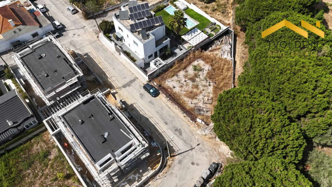 Terreno para Venda em Charneca de Caparica e Sobreda Foto 20