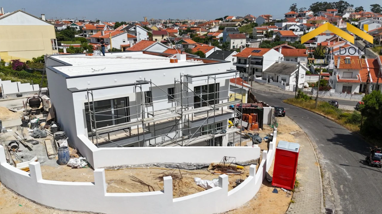 Moradia T4 para Venda em Charneca de Caparica e Sobreda Foto 6