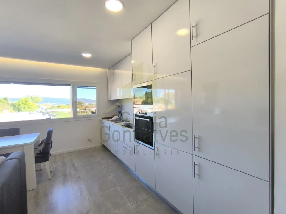 Apartamento T2 para Venda em Santa Marta de Portuzelo Foto 7