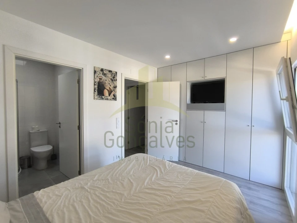 Apartamento T2 para Venda em Santa Marta de Portuzelo Foto 8