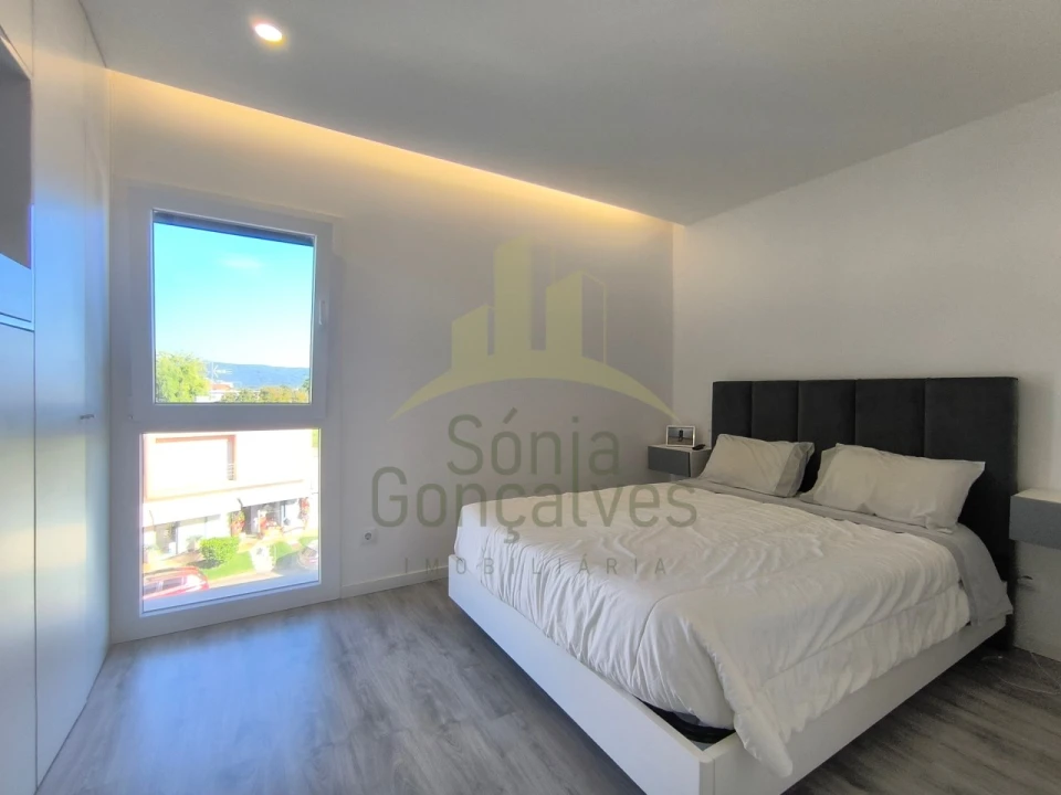 Apartamento T2 para Venda em Santa Marta de Portuzelo Foto 9