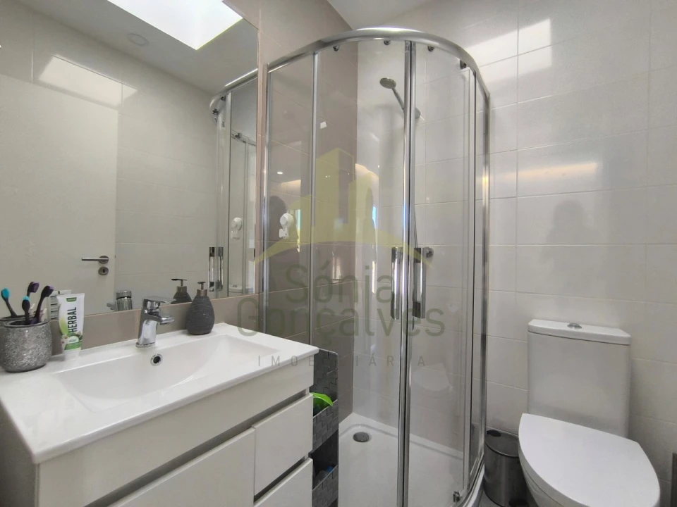 Apartamento T2 para Venda em Santa Marta de Portuzelo Foto 10