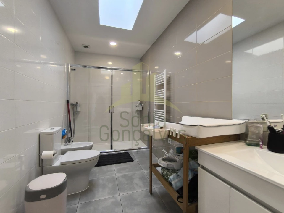 Apartamento T2 para Venda em Santa Marta de Portuzelo Foto 13