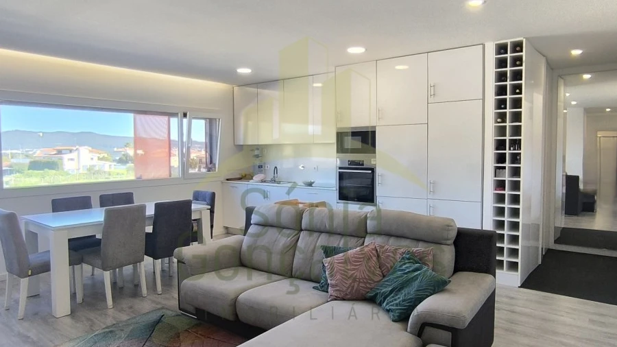 Apartamento T2 para Venda em Santa Marta de Portuzelo