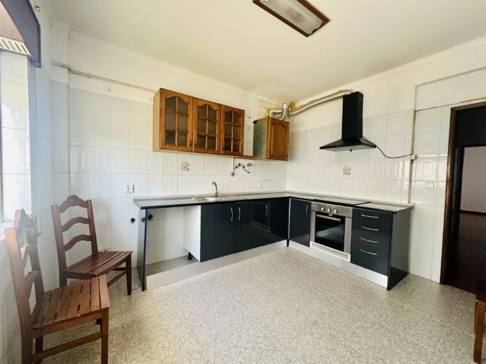 Apartamento T3 para Venda em Abrantes (São Vicente e São João) e Alferrarede Foto 2