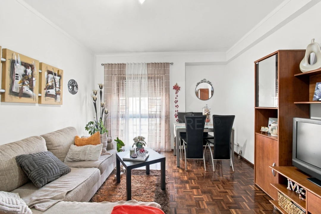 Apartamento T2 para Venda em Peniche Foto 2
