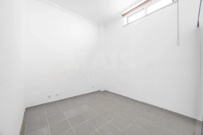 Escritório para Venda em Alenquer (Santo Estêvão e Triana)