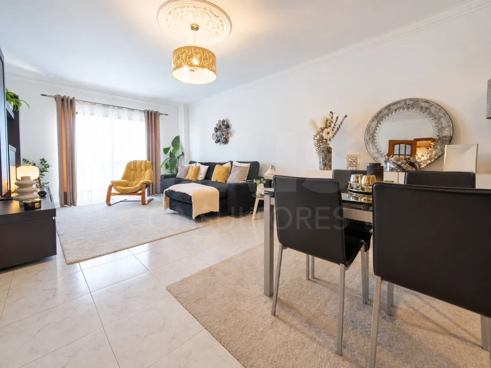 Apartamento T3 para Venda em Carregado e Cadafais Foto 1