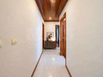 Apartamento T3 para Venda em Carregado e Cadafais
