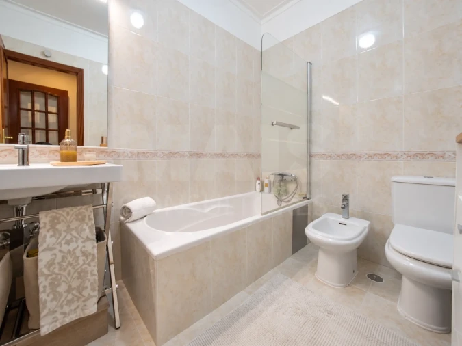 Apartamento T3 para Venda em Carregado e Cadafais Foto 12