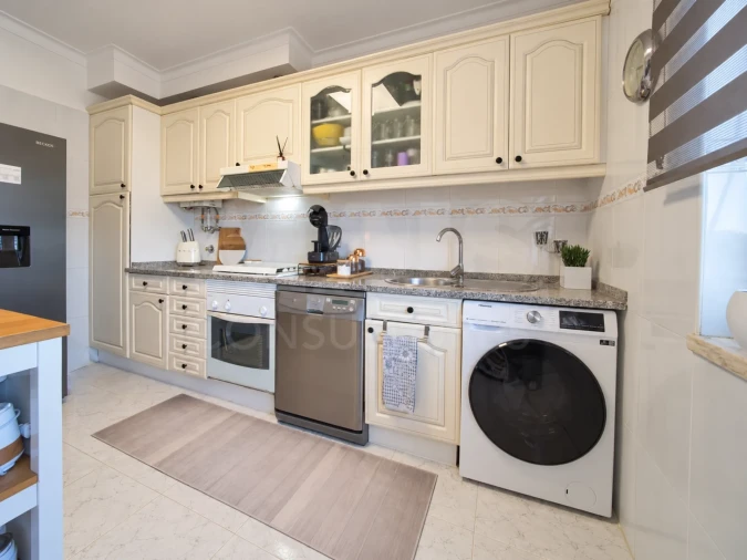 Apartamento T3 para Venda em Carregado e Cadafais Foto 10