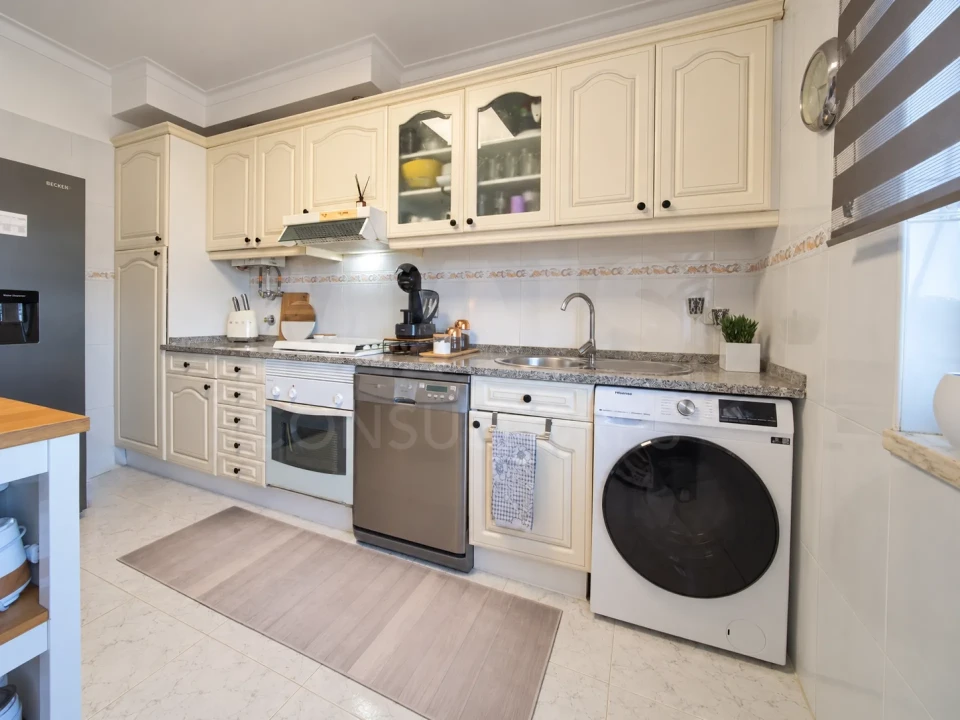 Apartamento T3 para Venda em Carregado e Cadafais Foto 10