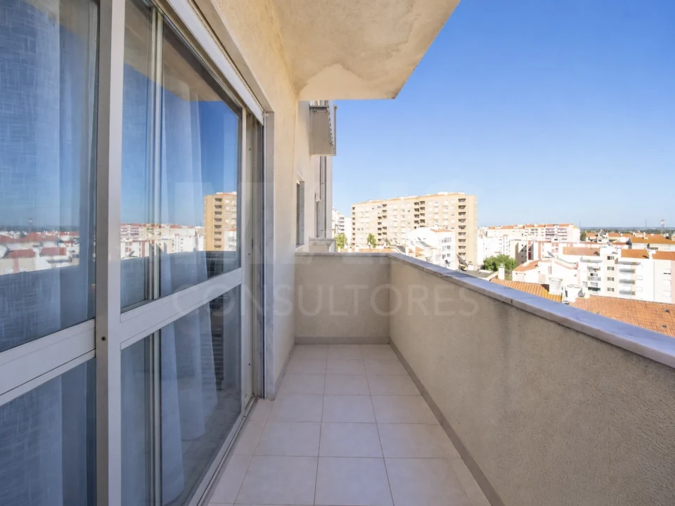 Apartamento T3 para Venda em Carregado e Cadafais Foto 6