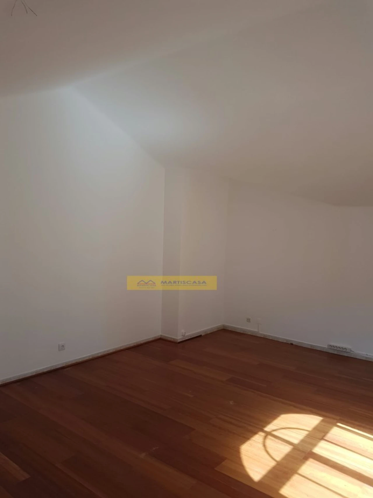 Apartamento T4 para Arrendamento em Algueirão-Mem Martins Foto 18