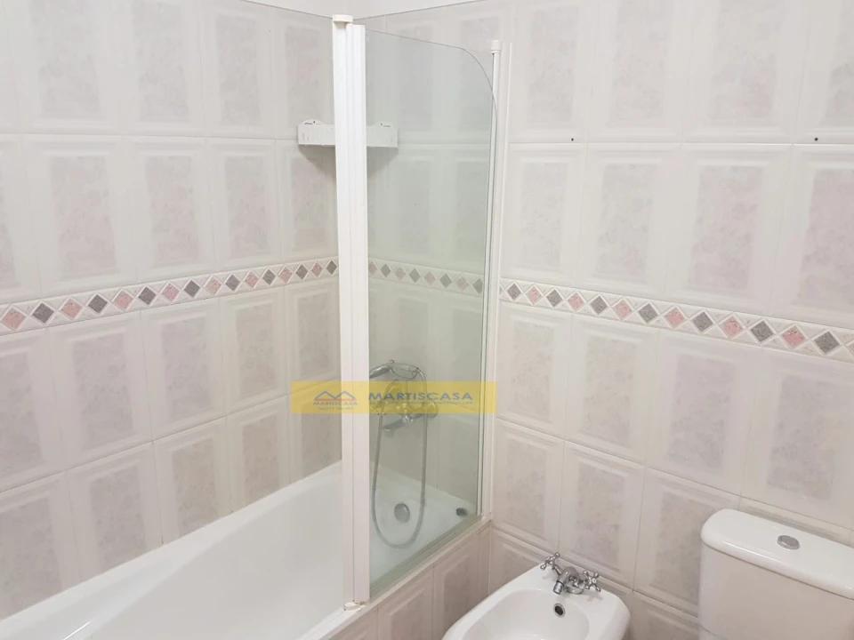 Apartamento T4 para Arrendamento em Algueirão-Mem Martins Foto 21