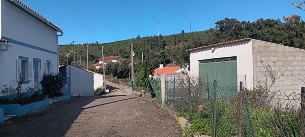 Terreno Misto para Arrendamento em Carvoeiro