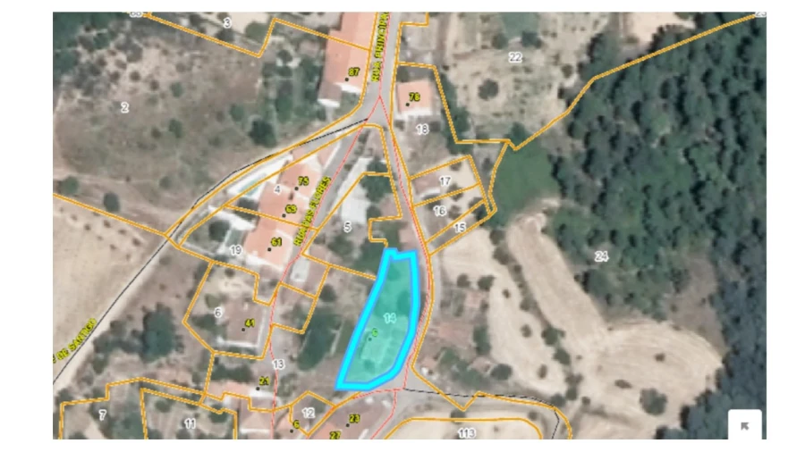 Moradia T2 para Venda em Carvoeiro Foto 2