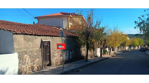 Moradia T2 para Venda em Carvoeiro