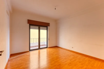 Prédio para Venda em Abrantes (São Vicente e São João) e Alferrarede